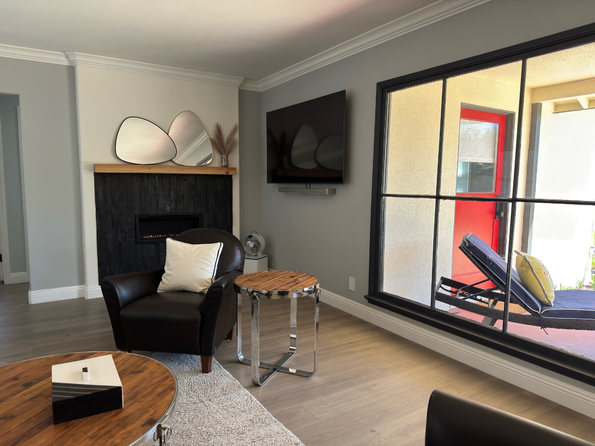 1950s Bungalow in Desirable 5-Point District in Ventura, California - Photo 2