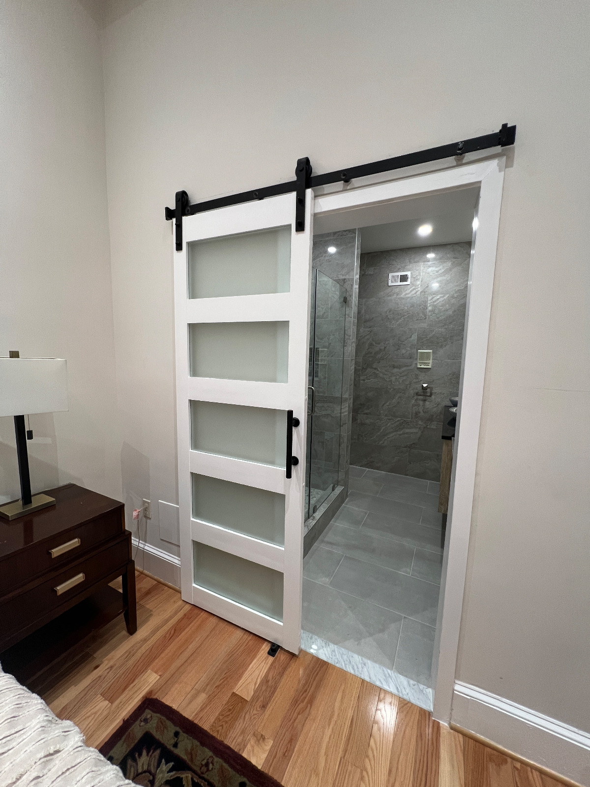 Stylish Bloomingdale Row Home - Photo 6