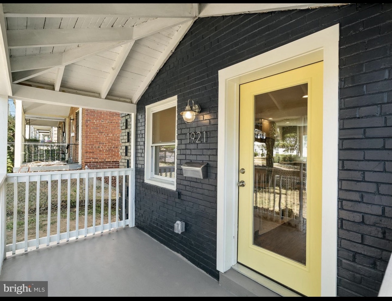 Fully Furnished Private Suite in Congress Heights, Ideal for Traveling Professionals - Photo 2