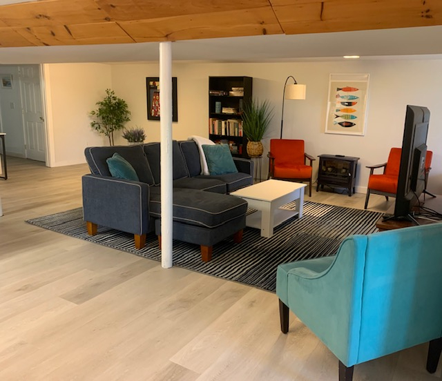 COASTAL VIBE 1 BR APARTMENT - Photo 1