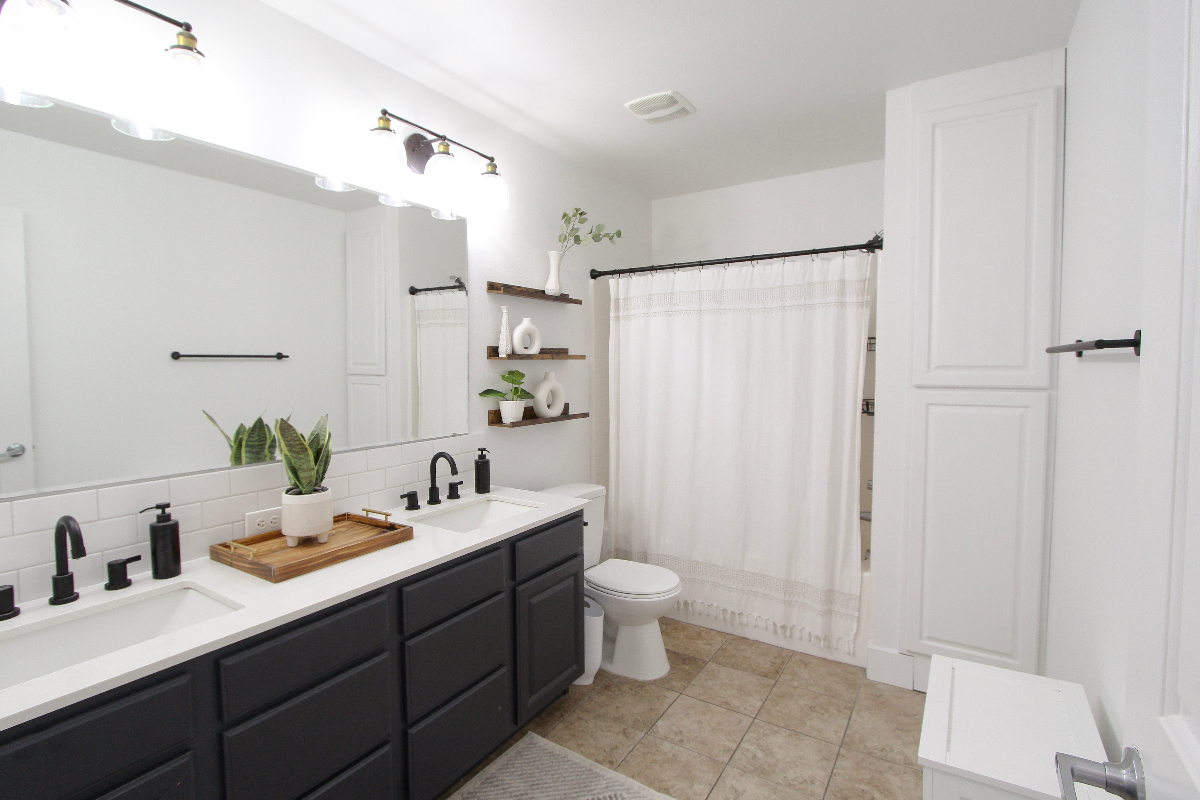 Fully Furnished, Updated, All-Inclusive 2BR -- Ideal for Professionals - Photo 6