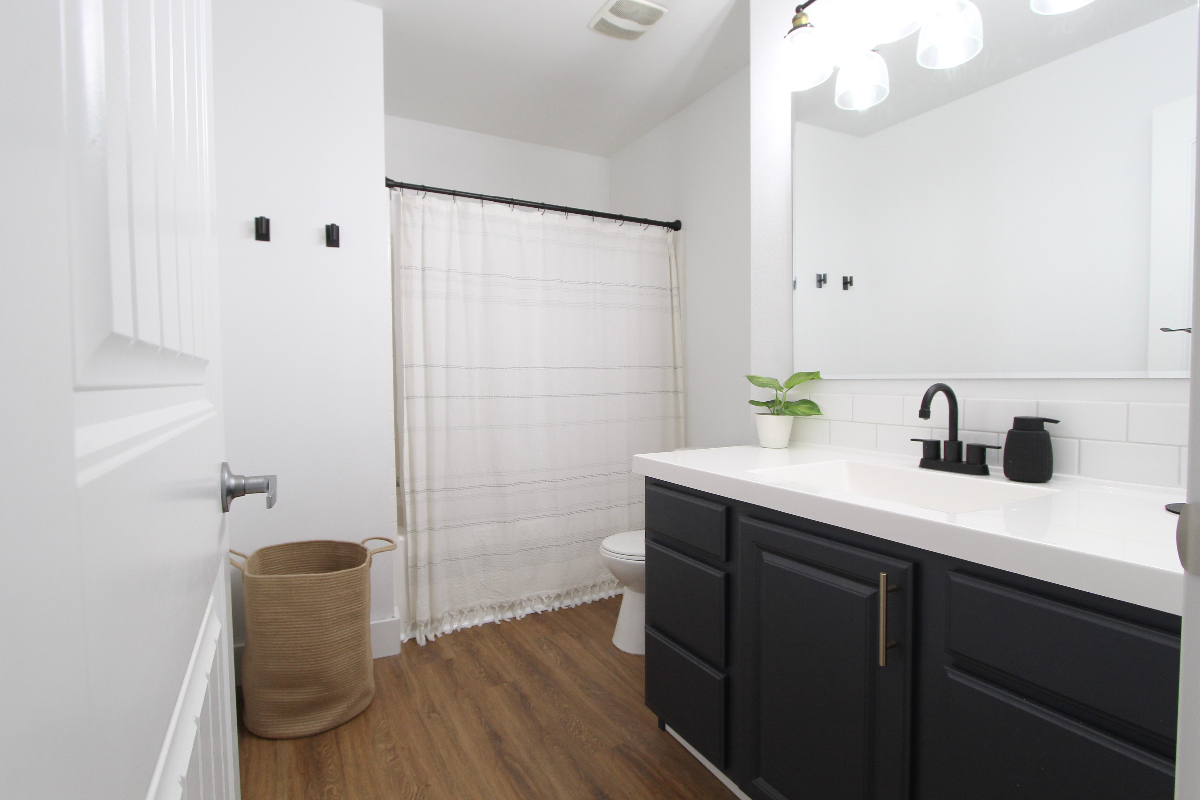 Fully Furnished, Updated, All-Inclusive 2BR -- Ideal for Professionals - Photo 11