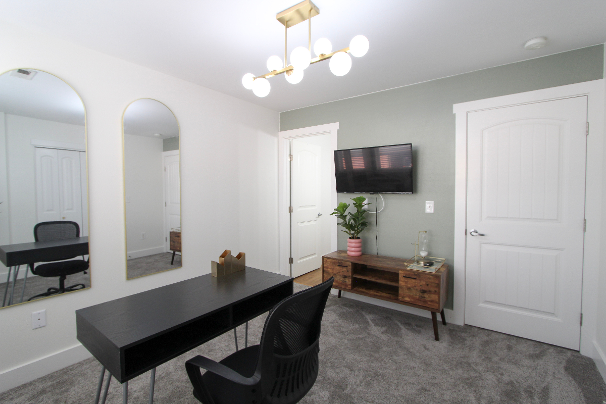 Fully Furnished, Updated, All-Inclusive 2BR -- Ideal for Professionals - Photo 12