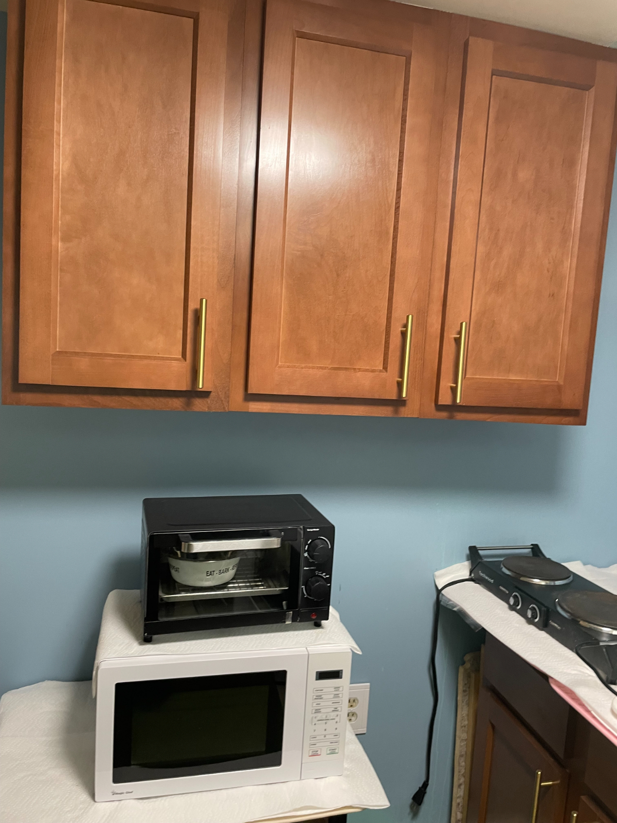 PARADISE BASEMENT APARTMENT - Photo 8