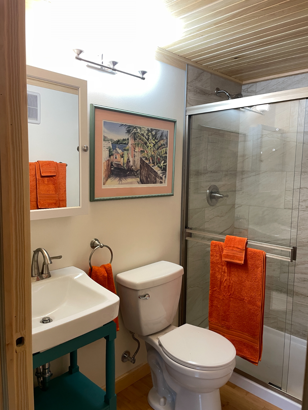Cottage Convenient to Brattleboro Memorial Hospital. - Photo 11