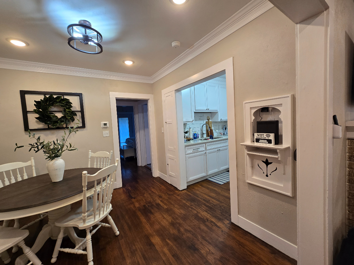Easy Living in Delightful Duplex - Photo 6