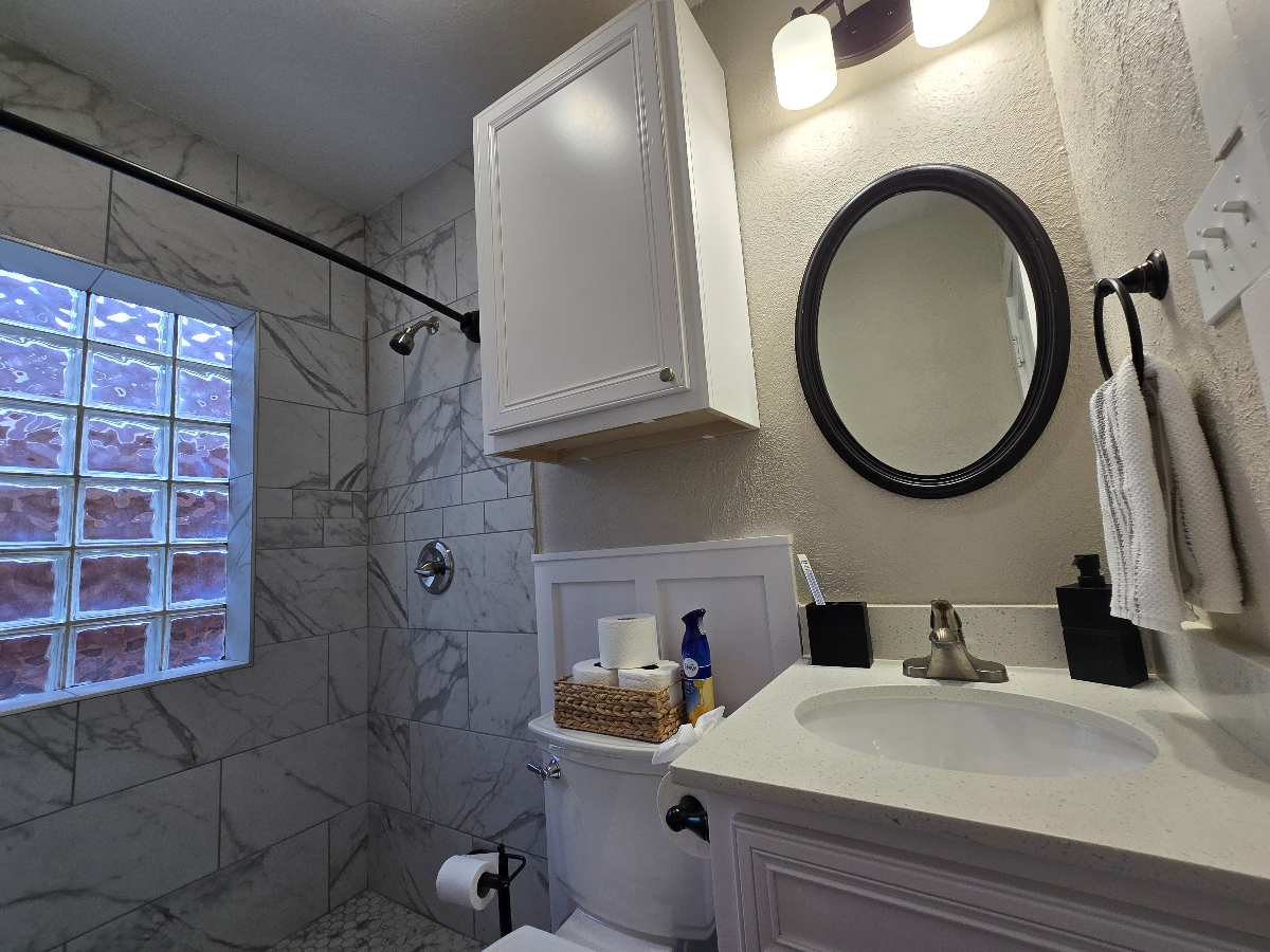 Easy Living in Delightful Duplex - Photo 10