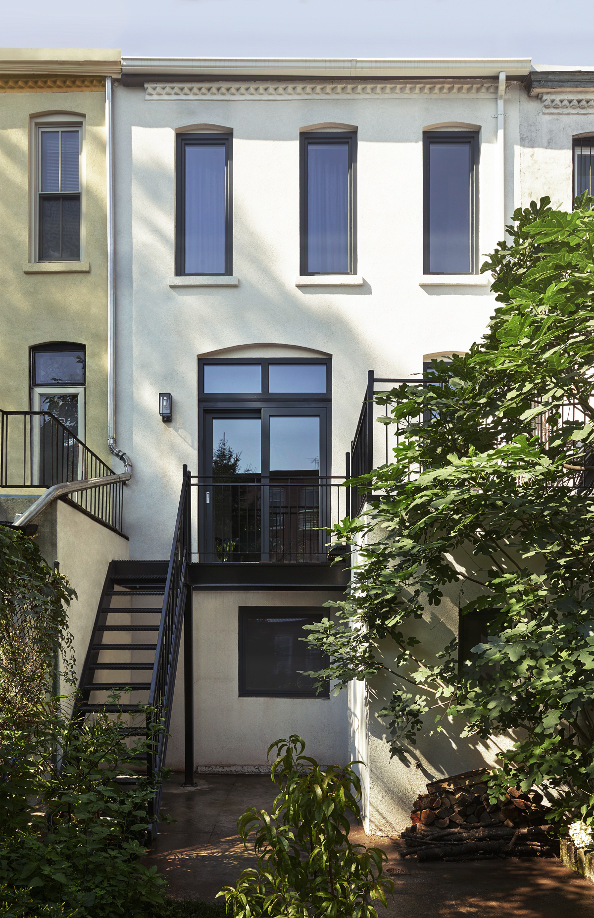 Historic Park Slope Brownstone, fully renovated, with garden, 3 blocks from  Park, 20min from Manhat - Photo 11