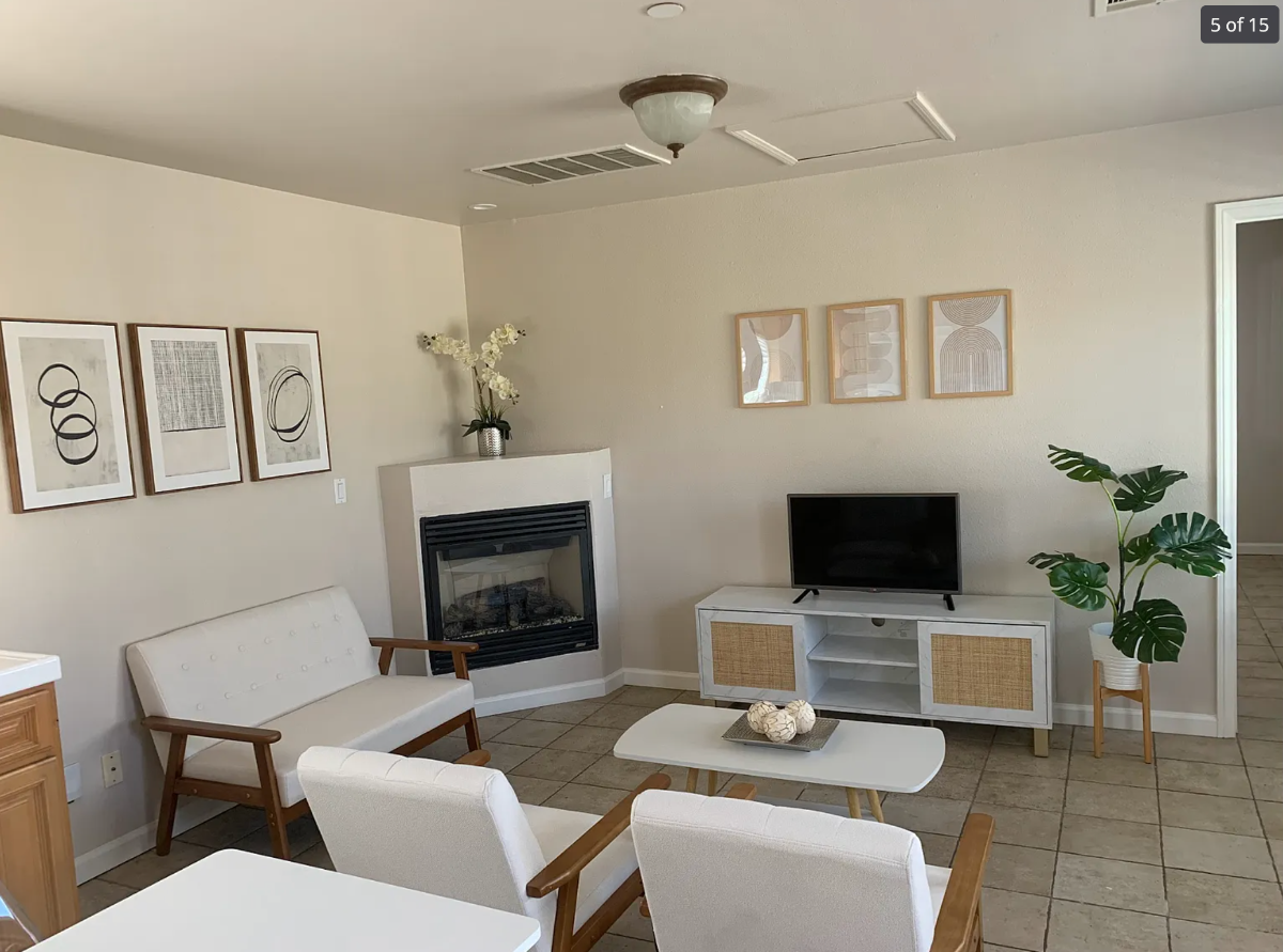 Spanish Charm Meets Modern Elegance- La Casita Espanola, Ventura, CA. Walk to Beach, Hospitals & Shops. Ideal for Traveling Professionals. - Photo 2