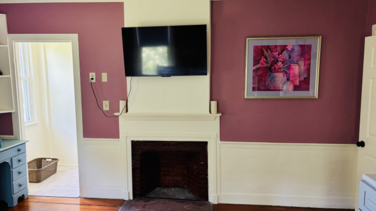 Studio at Leslies Tavern - Photo 2