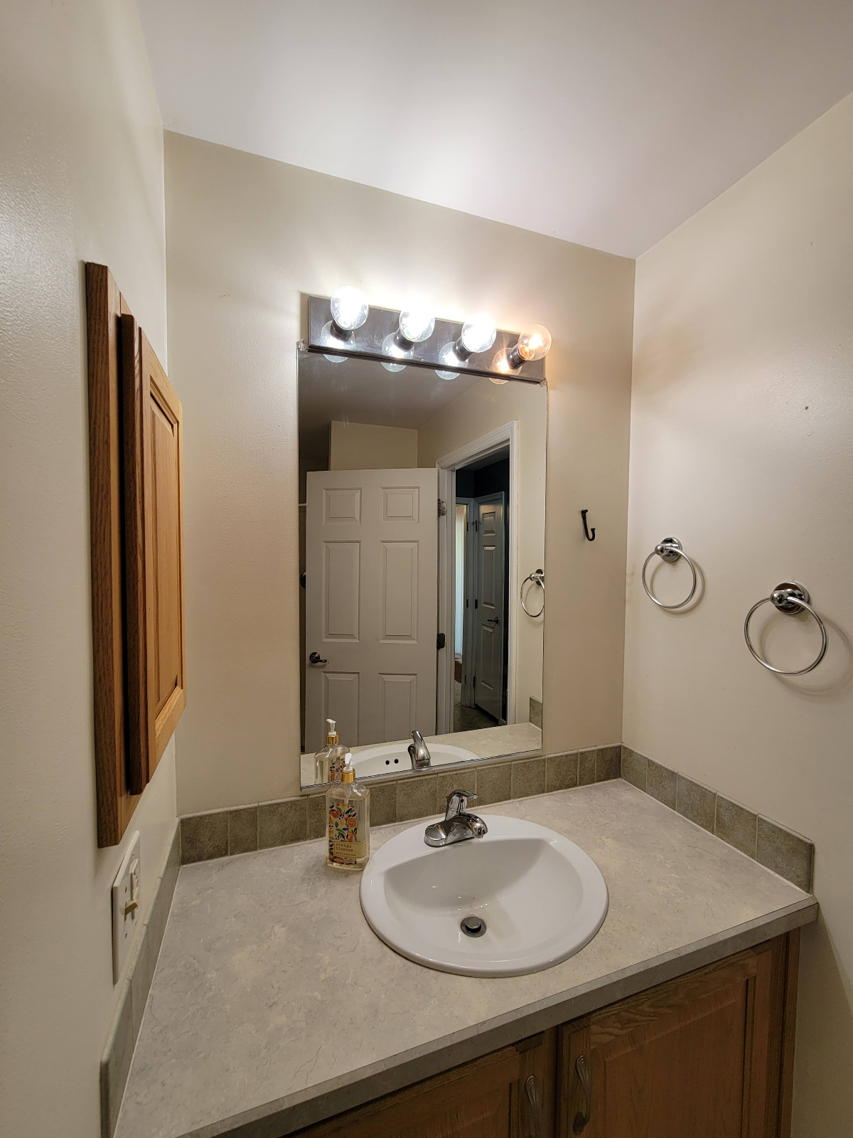 3 bdrm - Photo 11