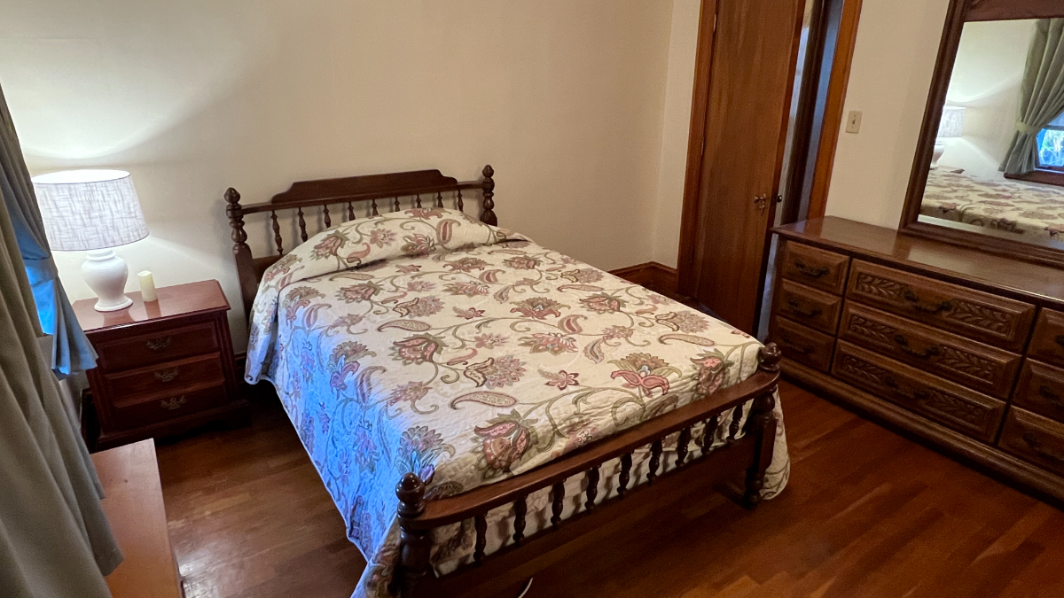 Private Rooms, Shared House - Quiet, Affordable & Furnished Room 1 - Photo 2