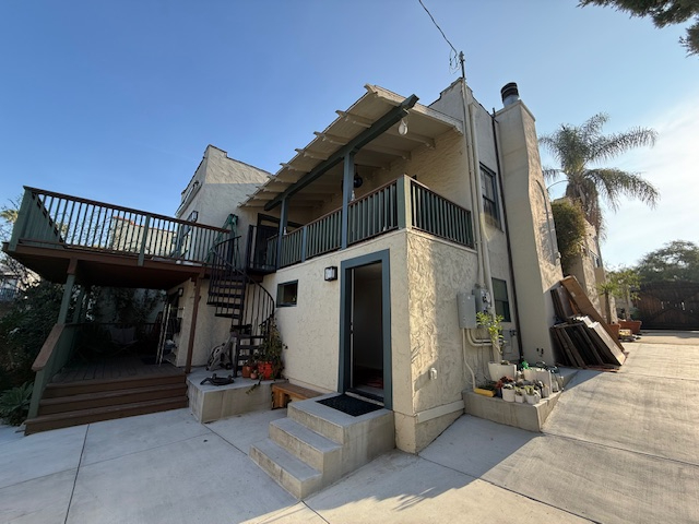Silver Lake (1000sqft) Newly Renovated - Custom Furniture - Photo 2