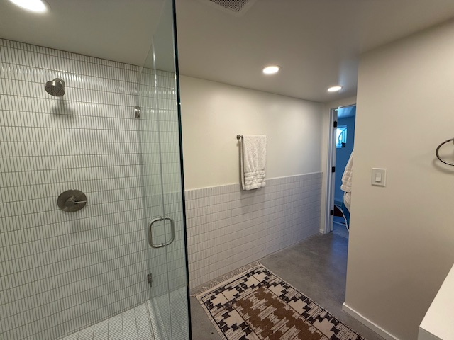 Silver Lake (1000sqft) Newly Renovated - Custom Furniture - Photo 6