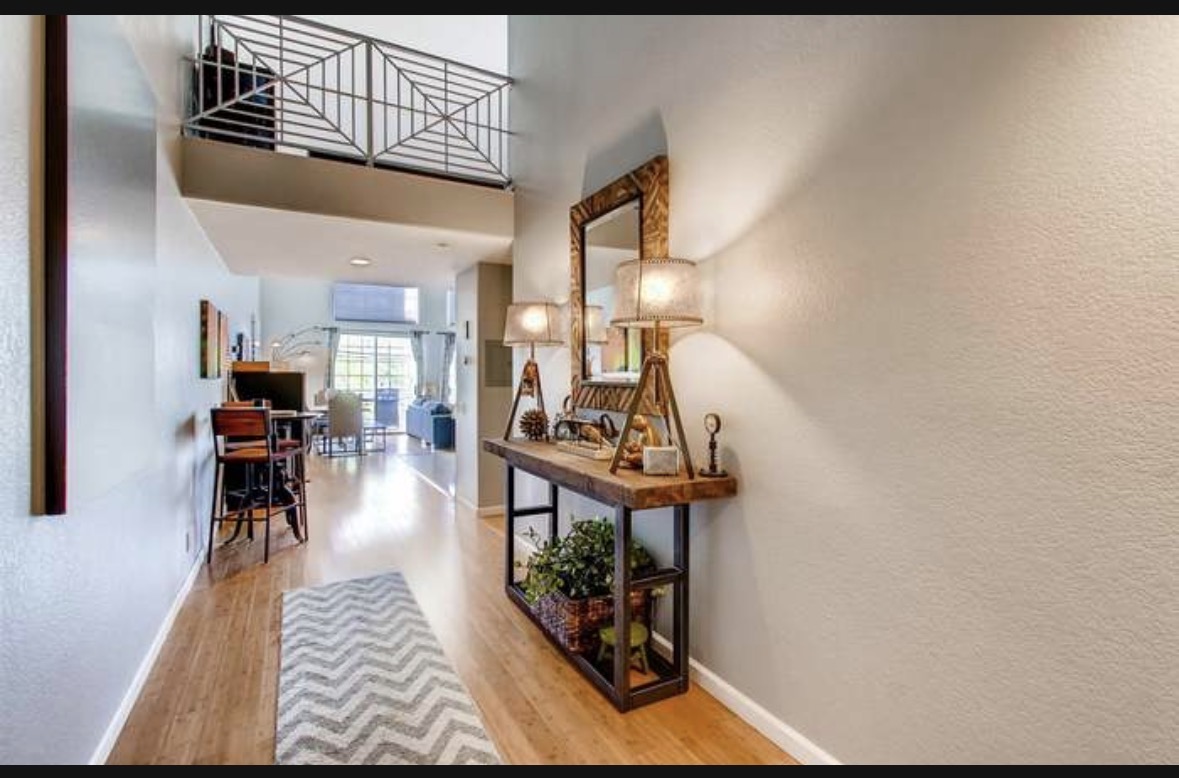Comfortable, Furnished UNIVERSITY HEIGHTS Home - Ideal for Traveling/Remote Professionals - Photo 3