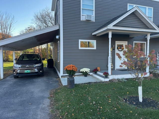 Cozy Colchester Home (Price Reduction) - Photo 2