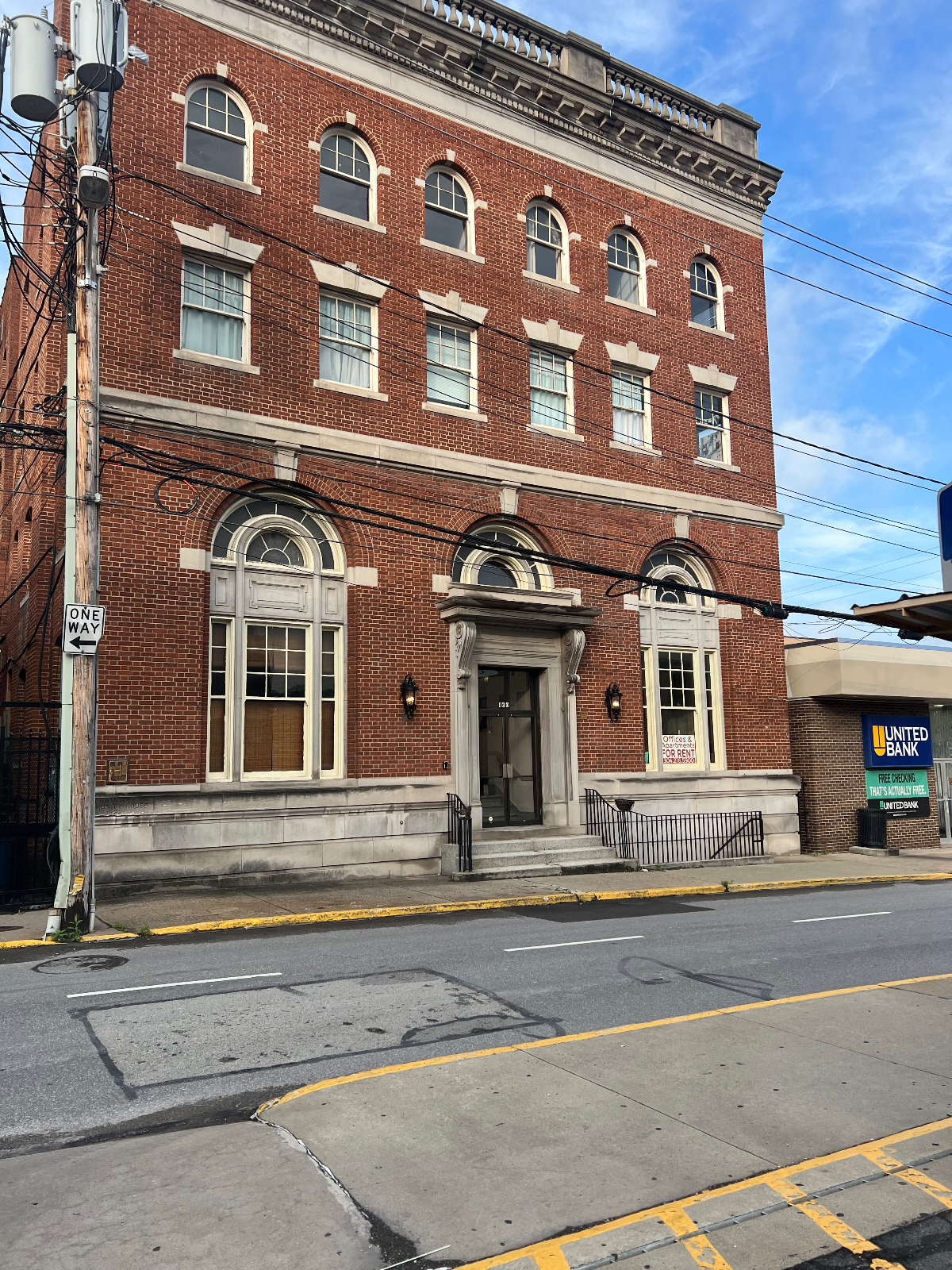 Studio in Downtown Morgantown - Photo 11
