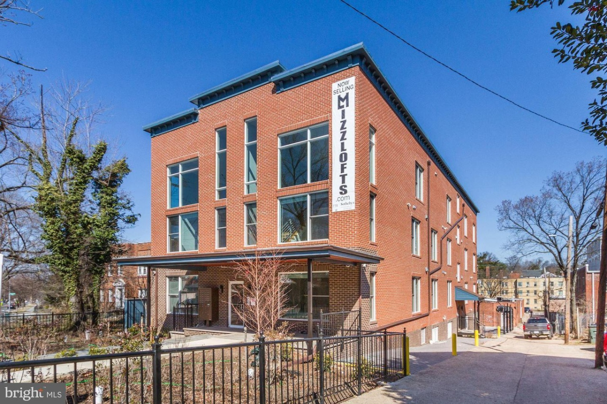 Fully Furnished 1BR with Parking and Utilities Near Fort Totten Metro - Photo 6