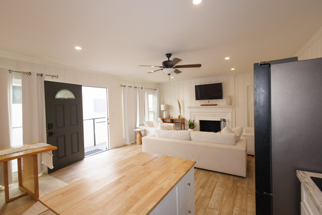 Charming 1-Bed Apartment in Point Loma Near the Bay - Photo 1