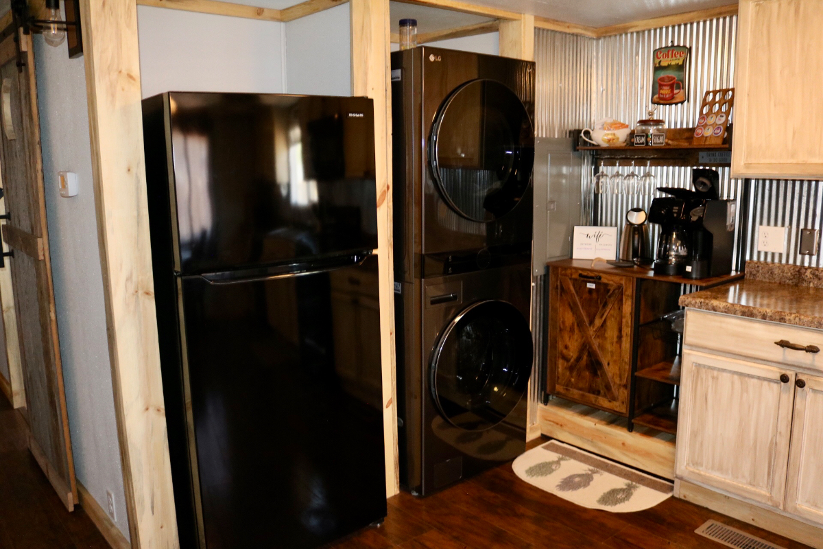 The Cozy Cowboy Cabin at Glendo lake - Photo 4