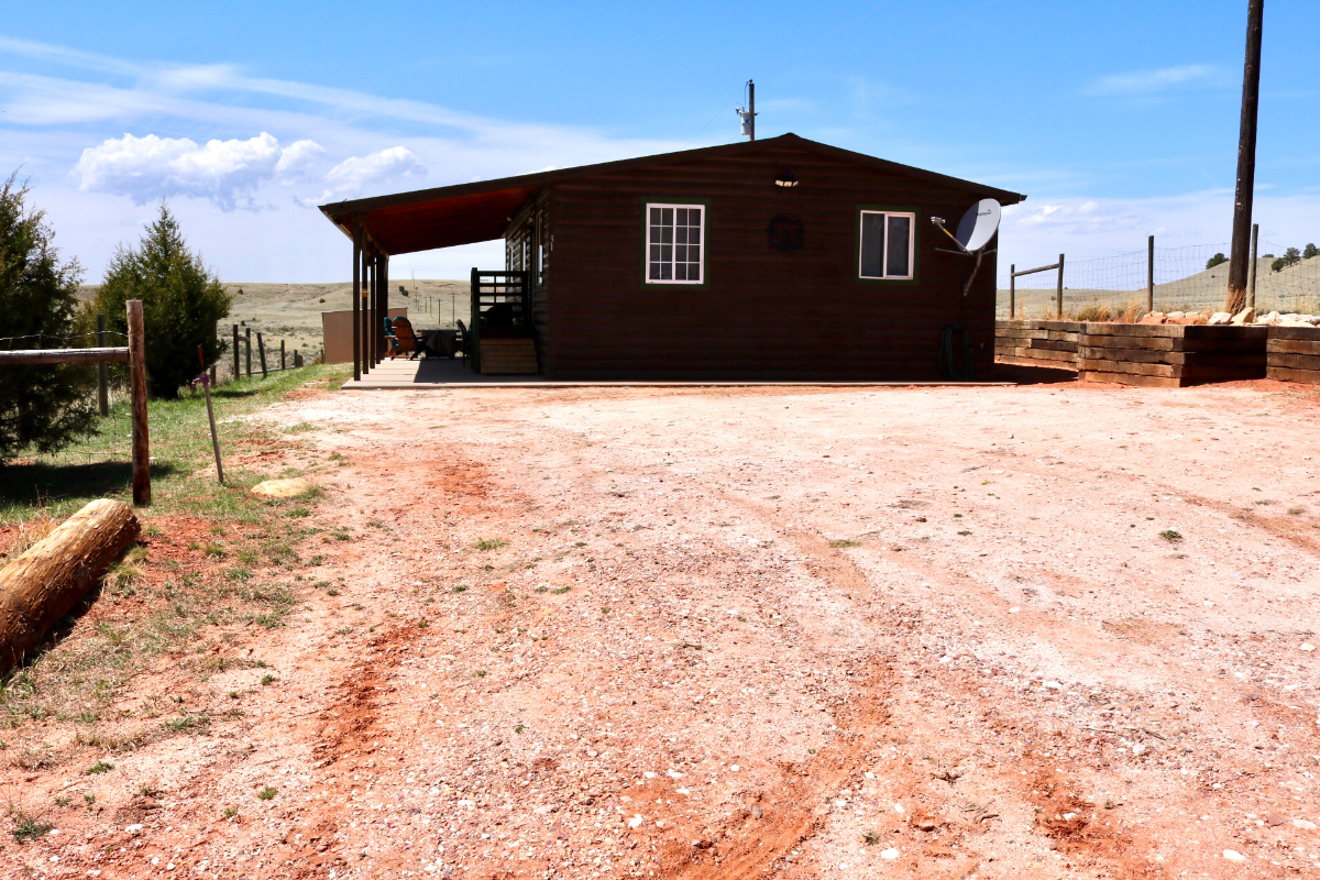 The Cozy Cowboy Cabin at Glendo lake - Photo 9