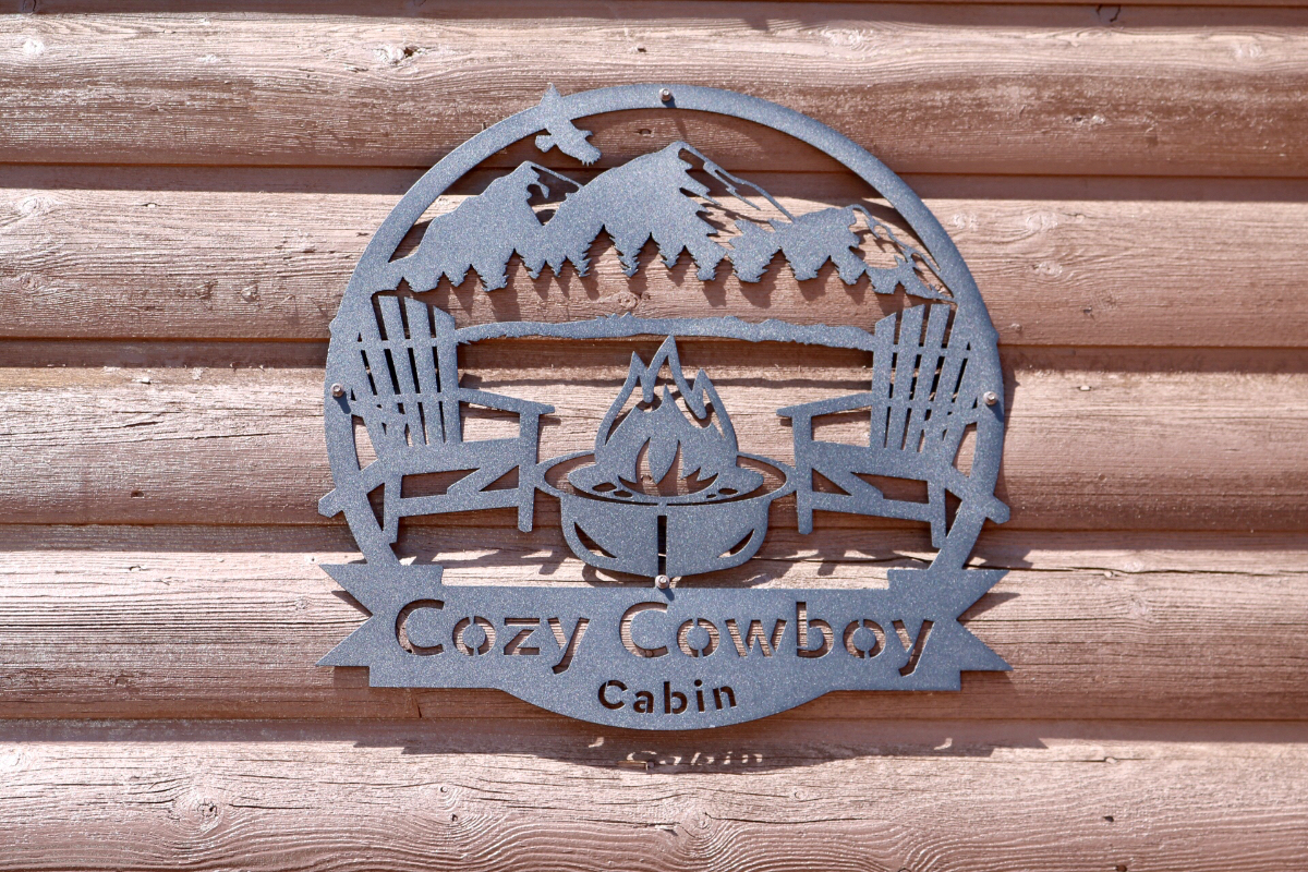 The Cozy Cowboy Cabin at Glendo lake - Photo 8
