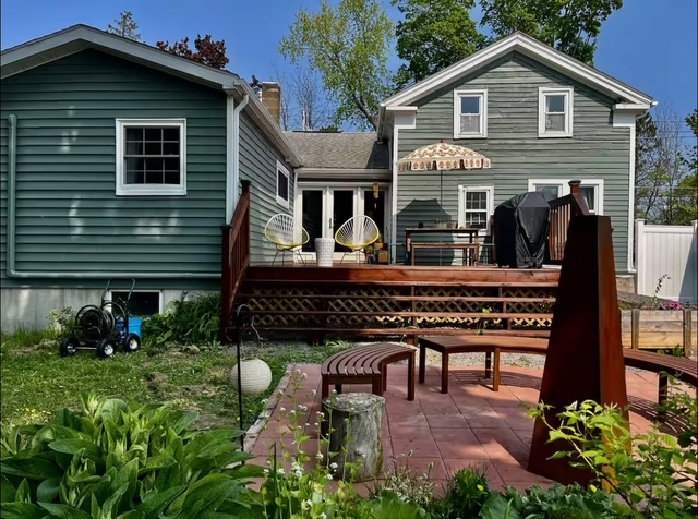 Burnham Cottage - Photo 2