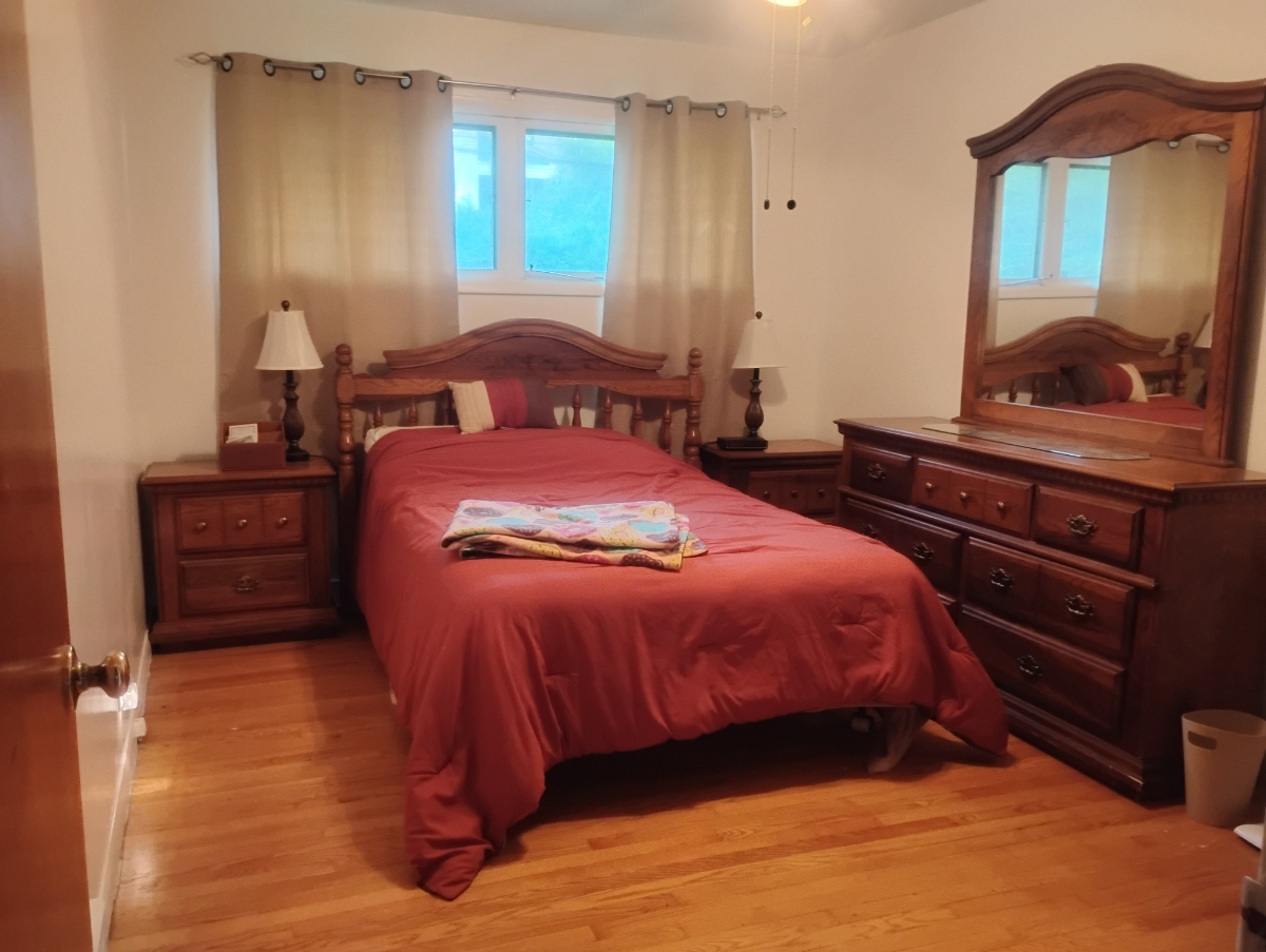 Quiet Eastside Room in a House For Traveling Nurses - Shared Living Areas, All Comforts Included, 3. - Photo 2