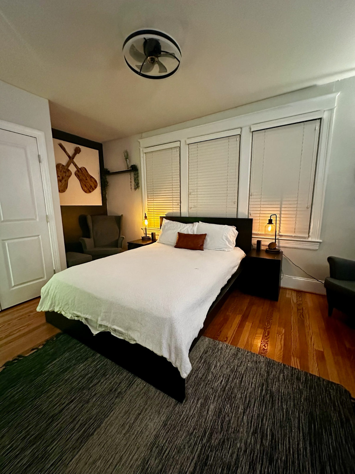 Modern & Luxurious Private 1bed/1bath in DC - Photo 12