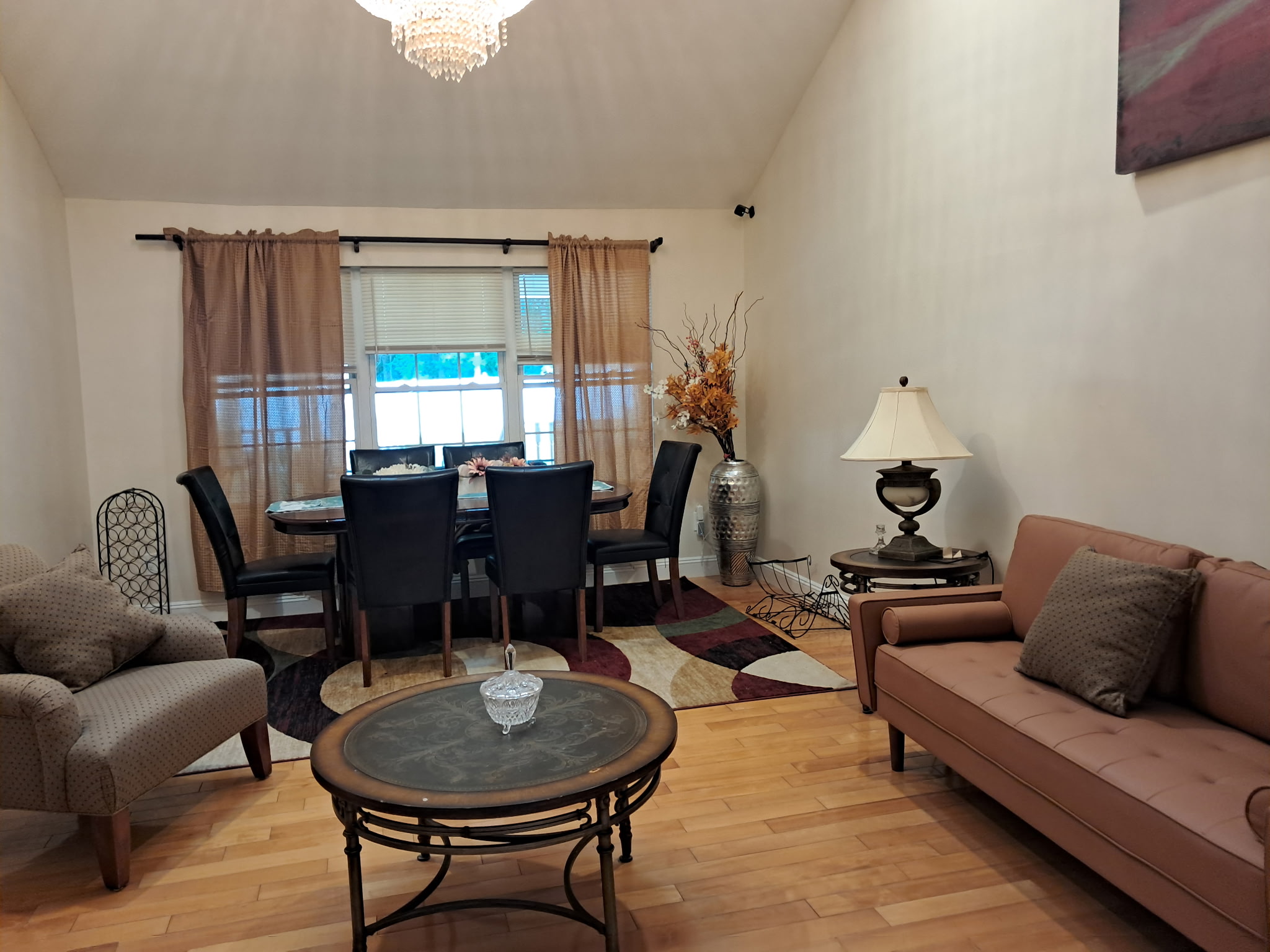 Bright, Peaceful and Renovated Room in Ranch... - Photo 6