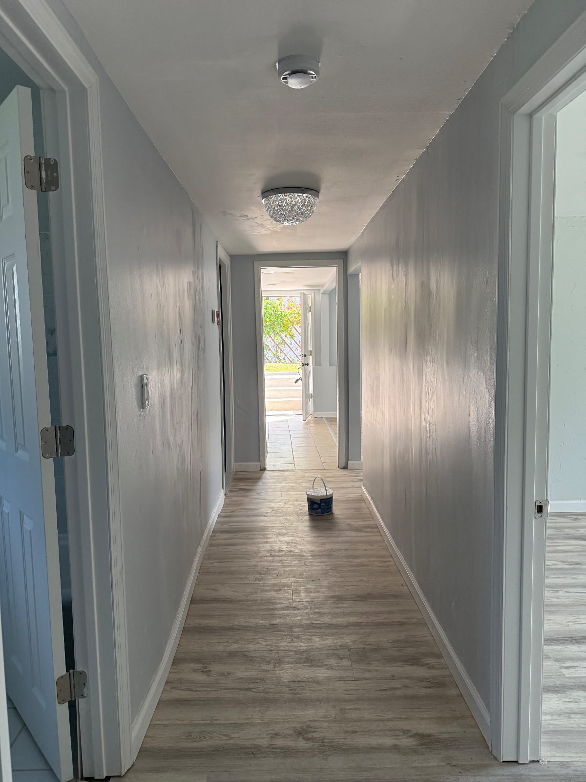 One(1) bedroom with shared common area. Total of two bedroom - Photo 1