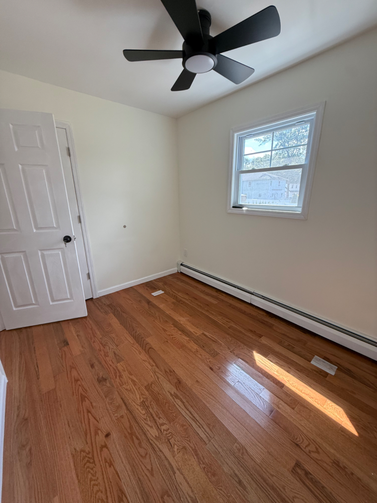 One(1) bedroom with shared common area. Total of two bedroom - Photo 11