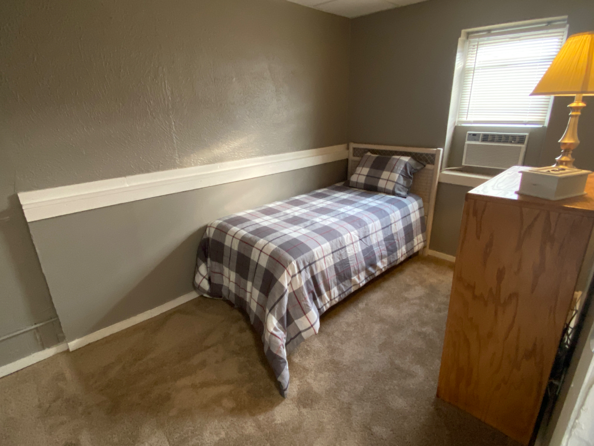West Fayette Street Studio - Photo 4