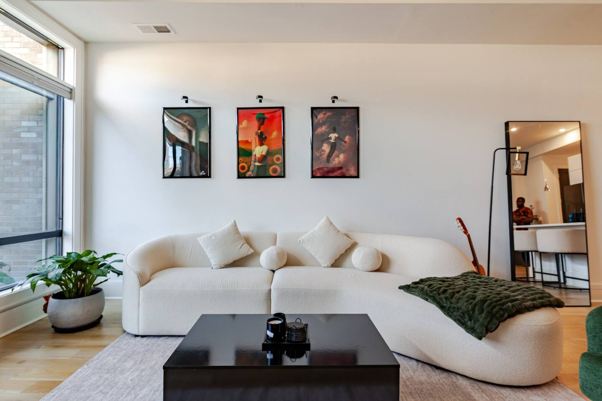 COZY MODERN PRIVATE ROOM IN PETWORTH CONDO - Photo 1
