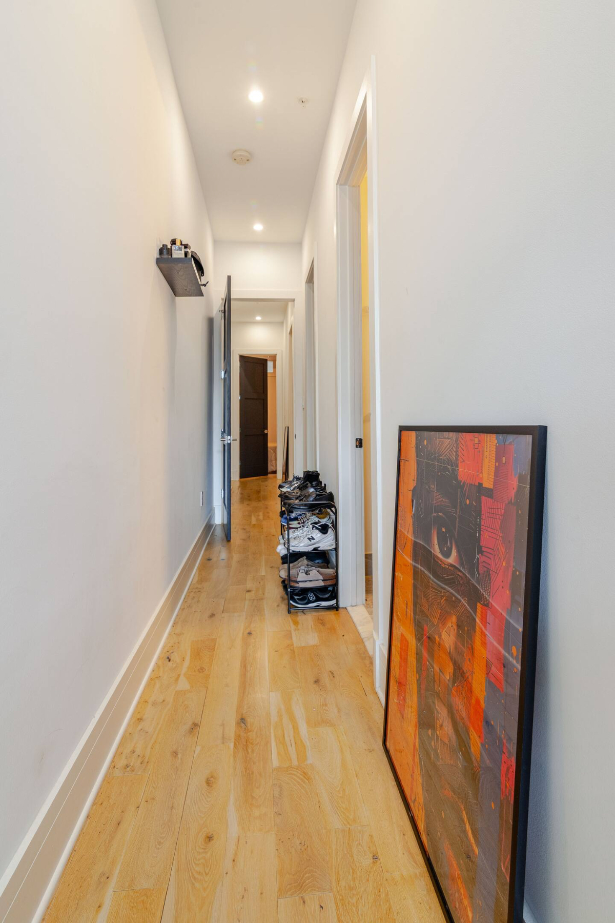 COZY MODERN PRIVATE ROOM IN PETWORTH CONDO - Photo 9