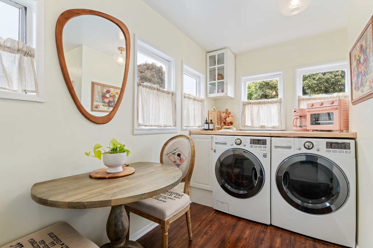 Charming Garden Cottage by the Beach - Private, Pet-Friendly & Ready to Settle In - Photo 4