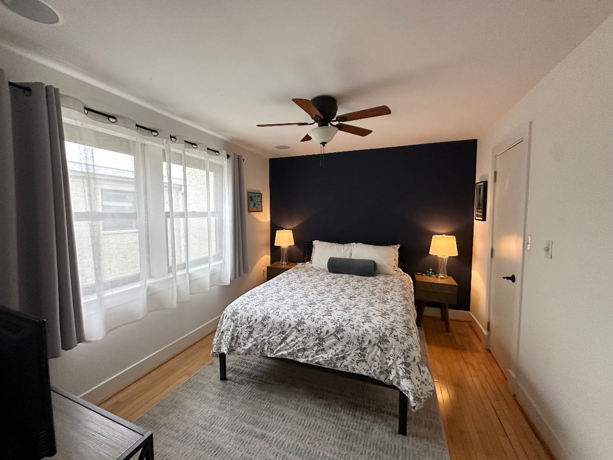Room for Rent in a Stylish 2BR 2BA Furnished Condo in Hill East - Photo 3