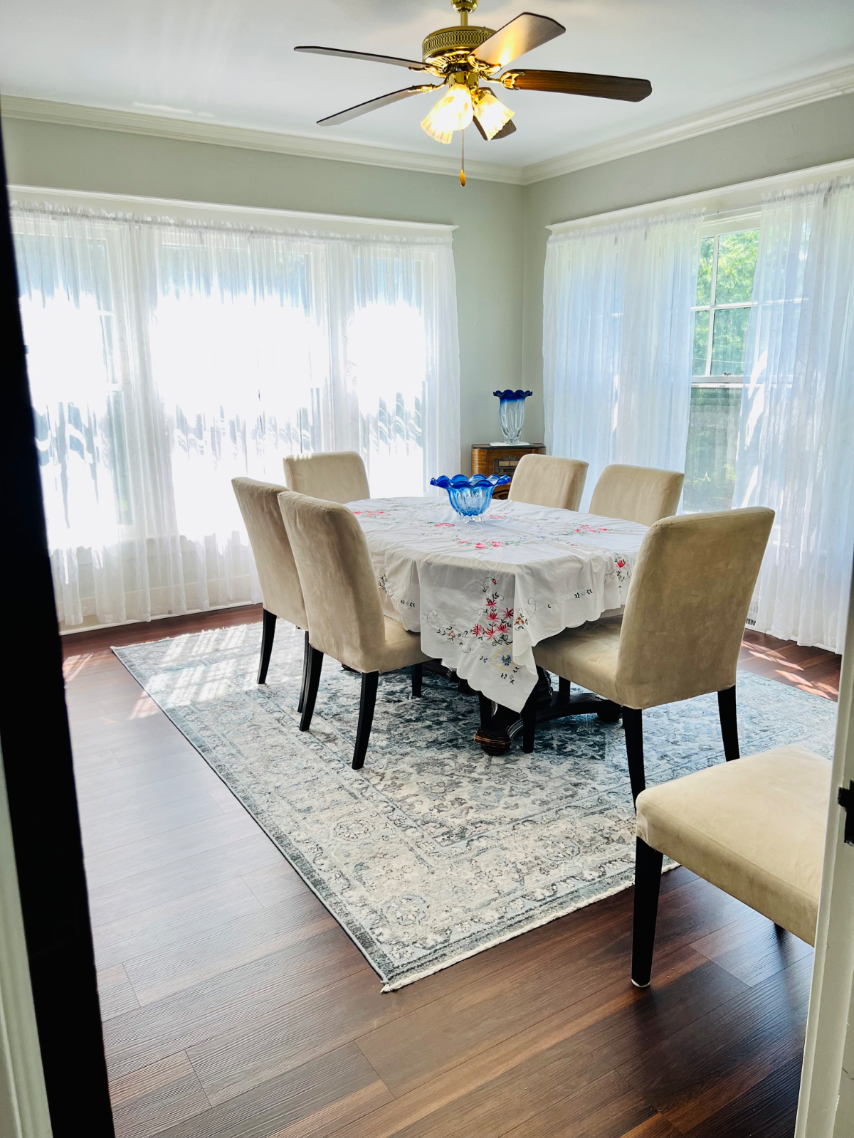 Fully Furnished Lakefront Home and Private Beach - Photo 6