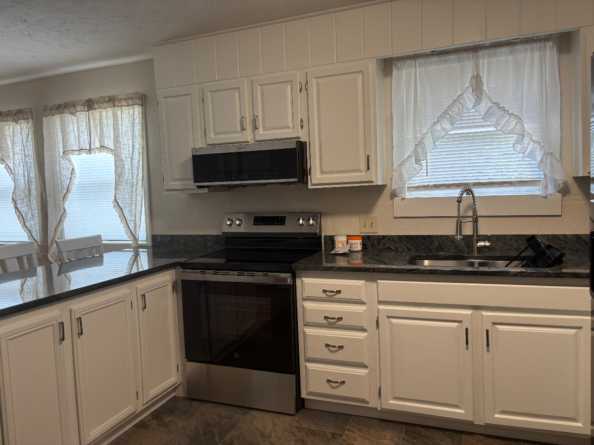 Beautiful Downtown Apartment - Photo 1