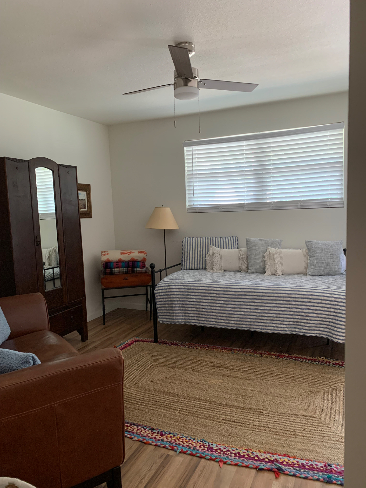 Amelia House in Historic Castroville - Photo 5