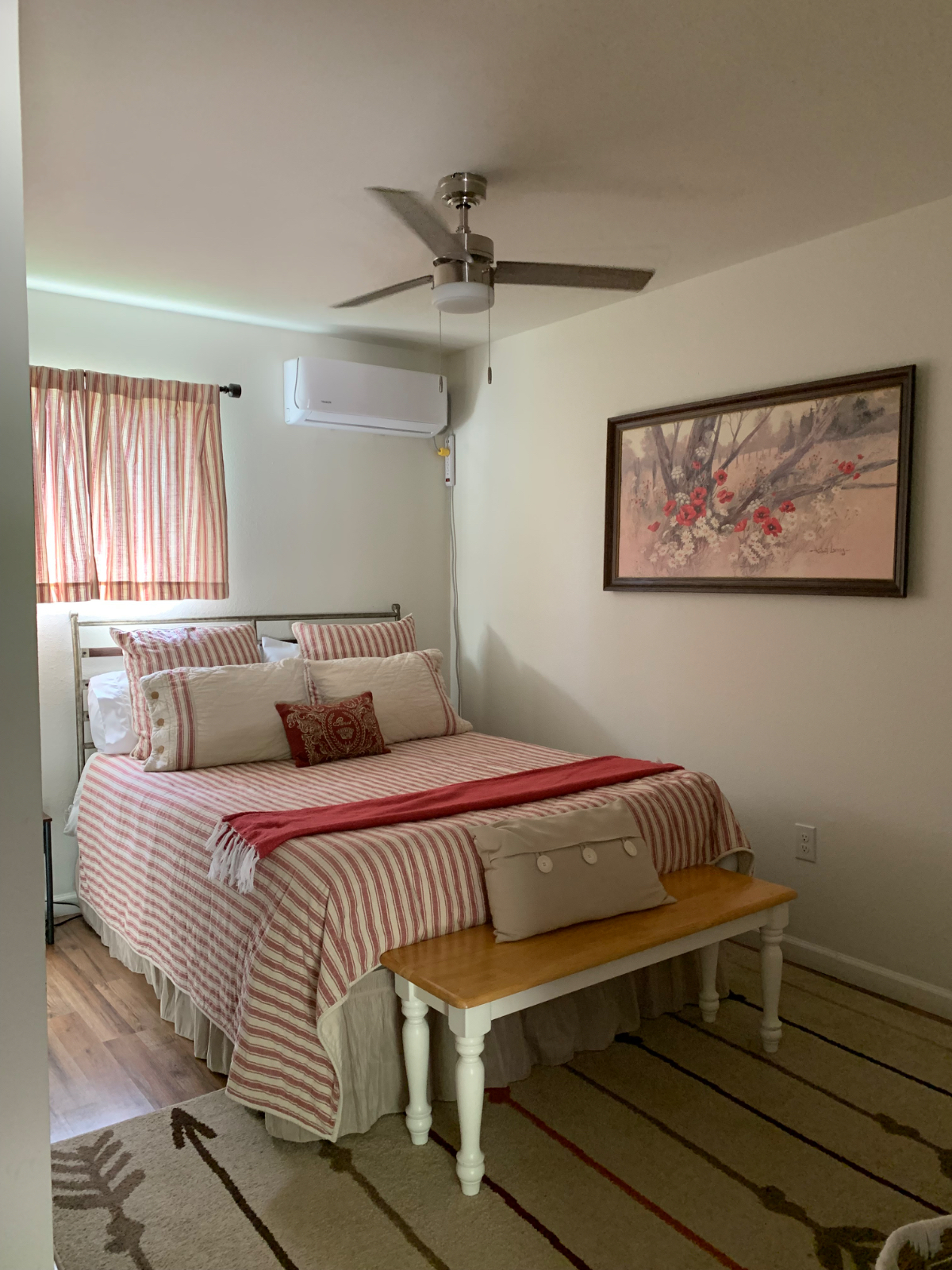 Amelia House in Historic Castroville - Photo 8