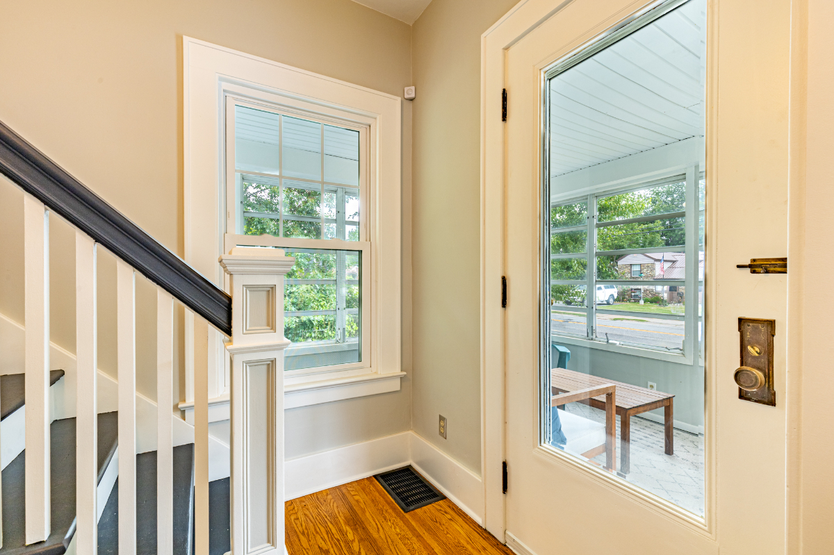Serenity Between Two Major Hospitals - Beautifully renovated classic home on the West Side. MaidenKe - Photo 11
