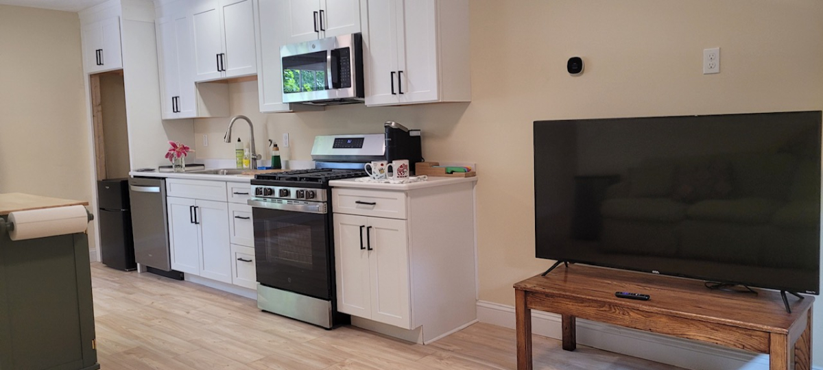 Modern Apartment 102 - Photo 5