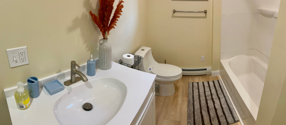 Modern Apartment 102 - Photo 8