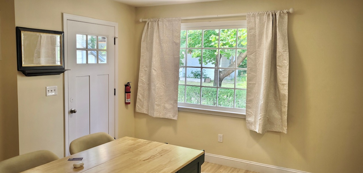 Modern Apartment 102 - Photo 2