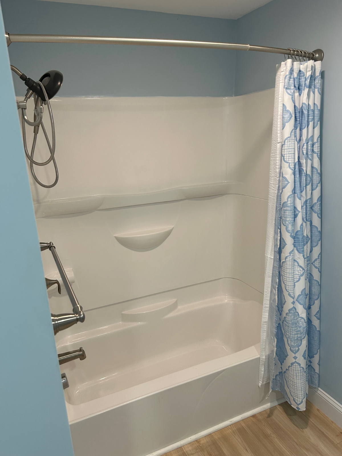 Modern Apartment 102 - Photo 12