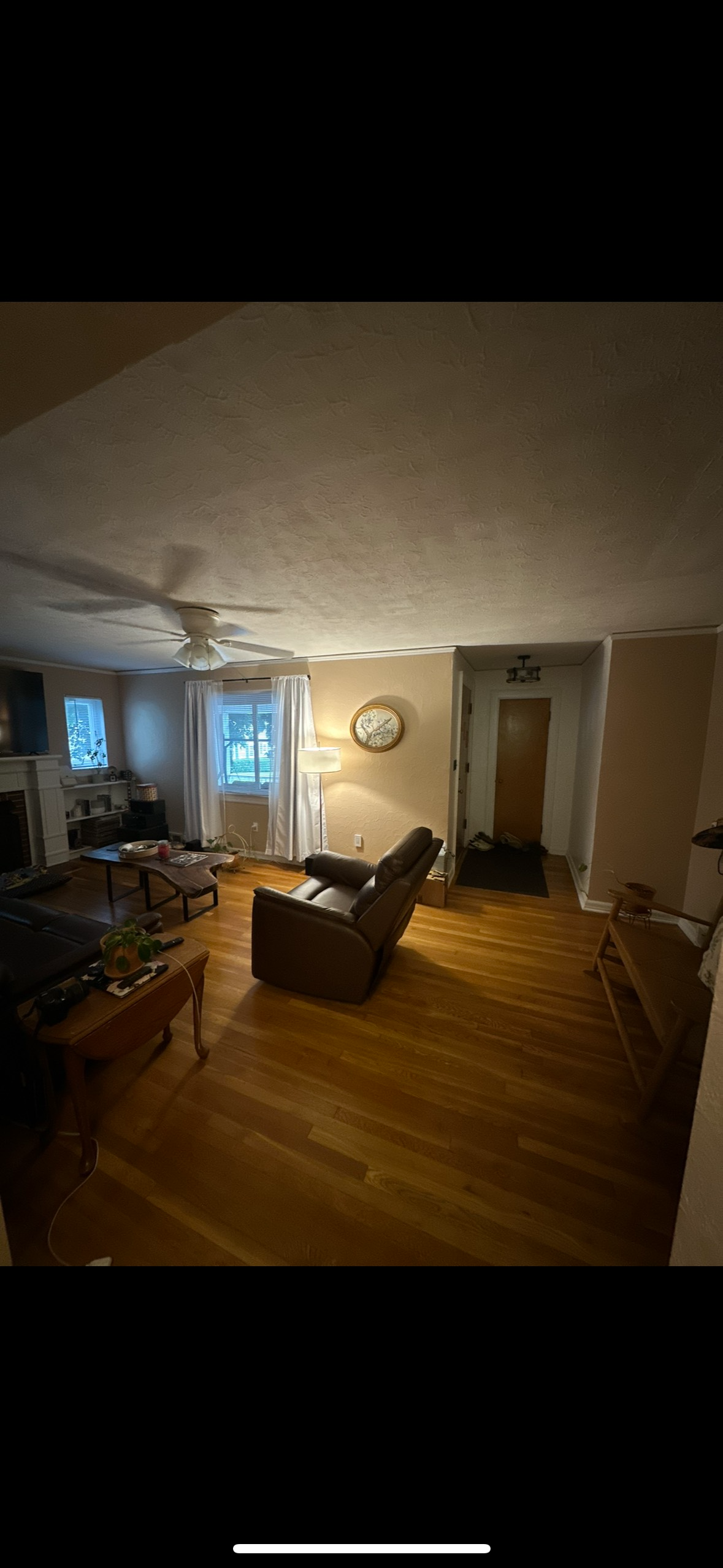 Furnished bedroom - Photo 7