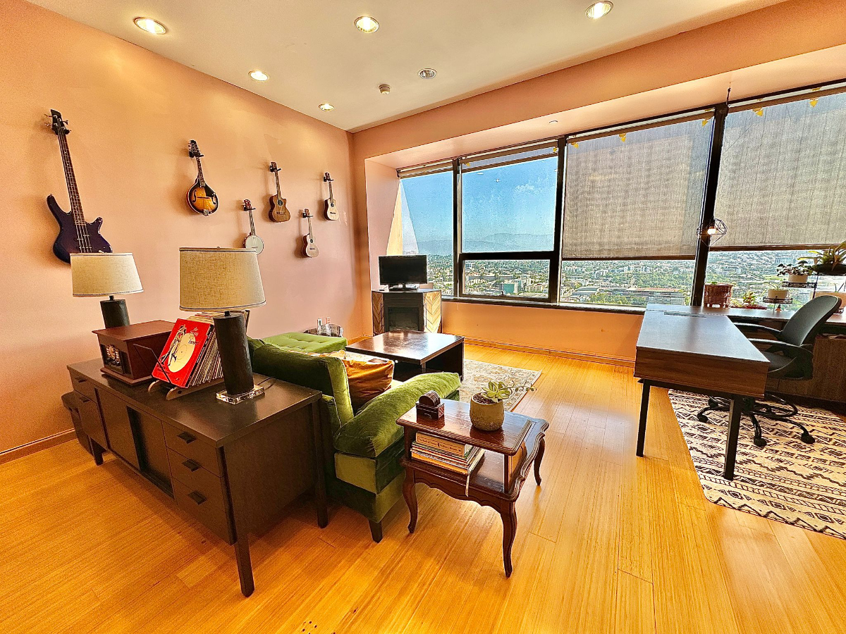 High Rise Condo in DTLA - Photo 3