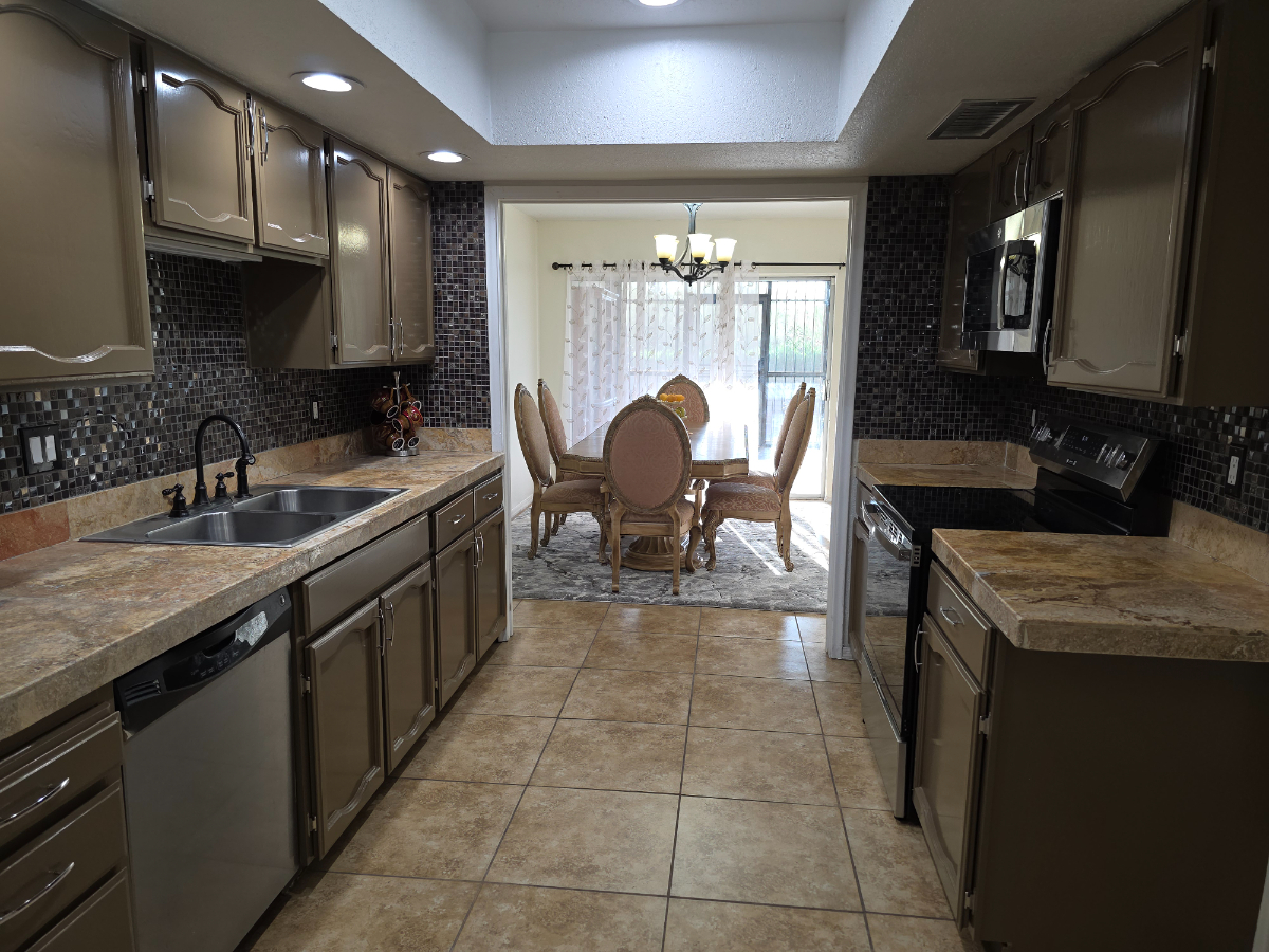 Charming Foothills Retreat - Photo 12