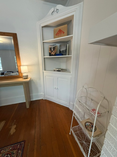 Charming Centrally Located 1 BD 1 BA Unit B - Photo 6